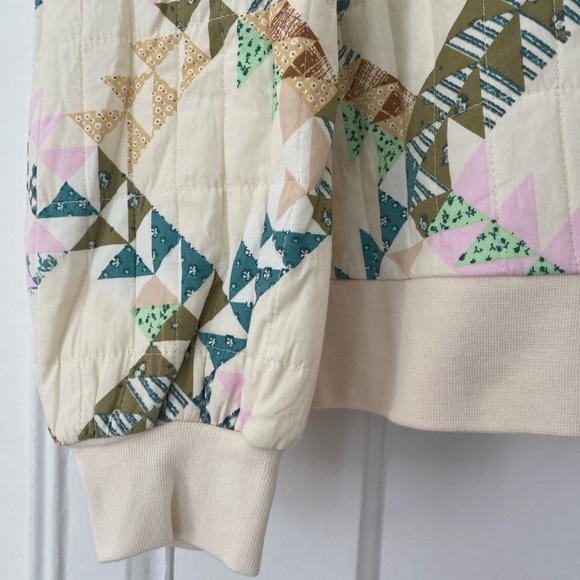 Universal Thread pullover - Picture 4 of 7